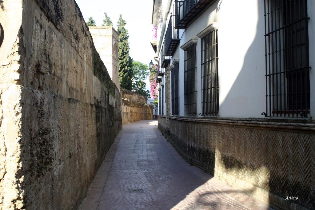 Hotel Dona Lina Seville Exterior photo
