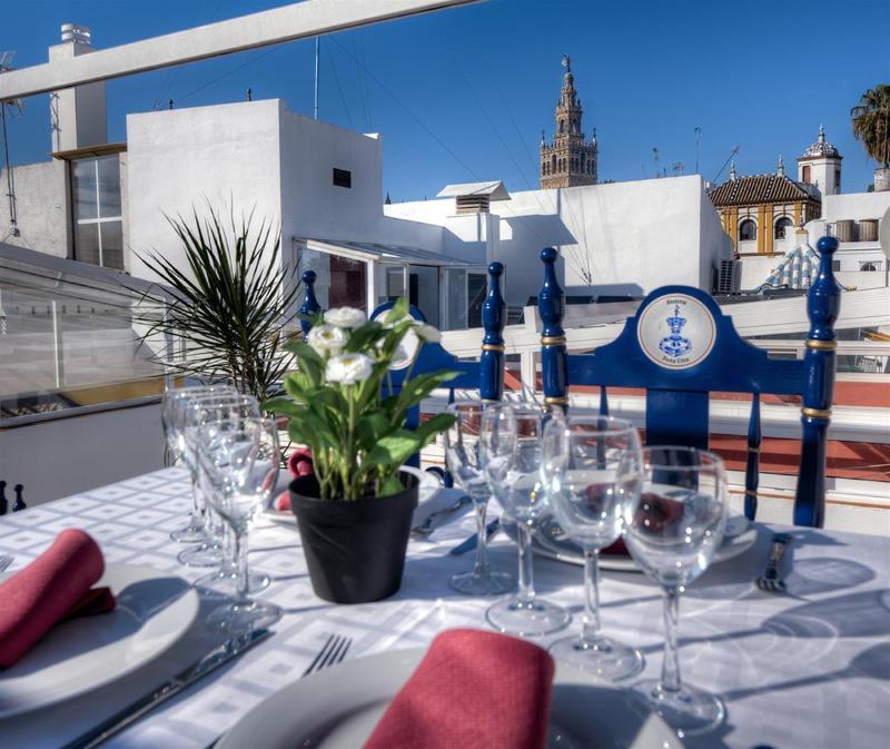Hotel Dona Lina Seville Exterior photo